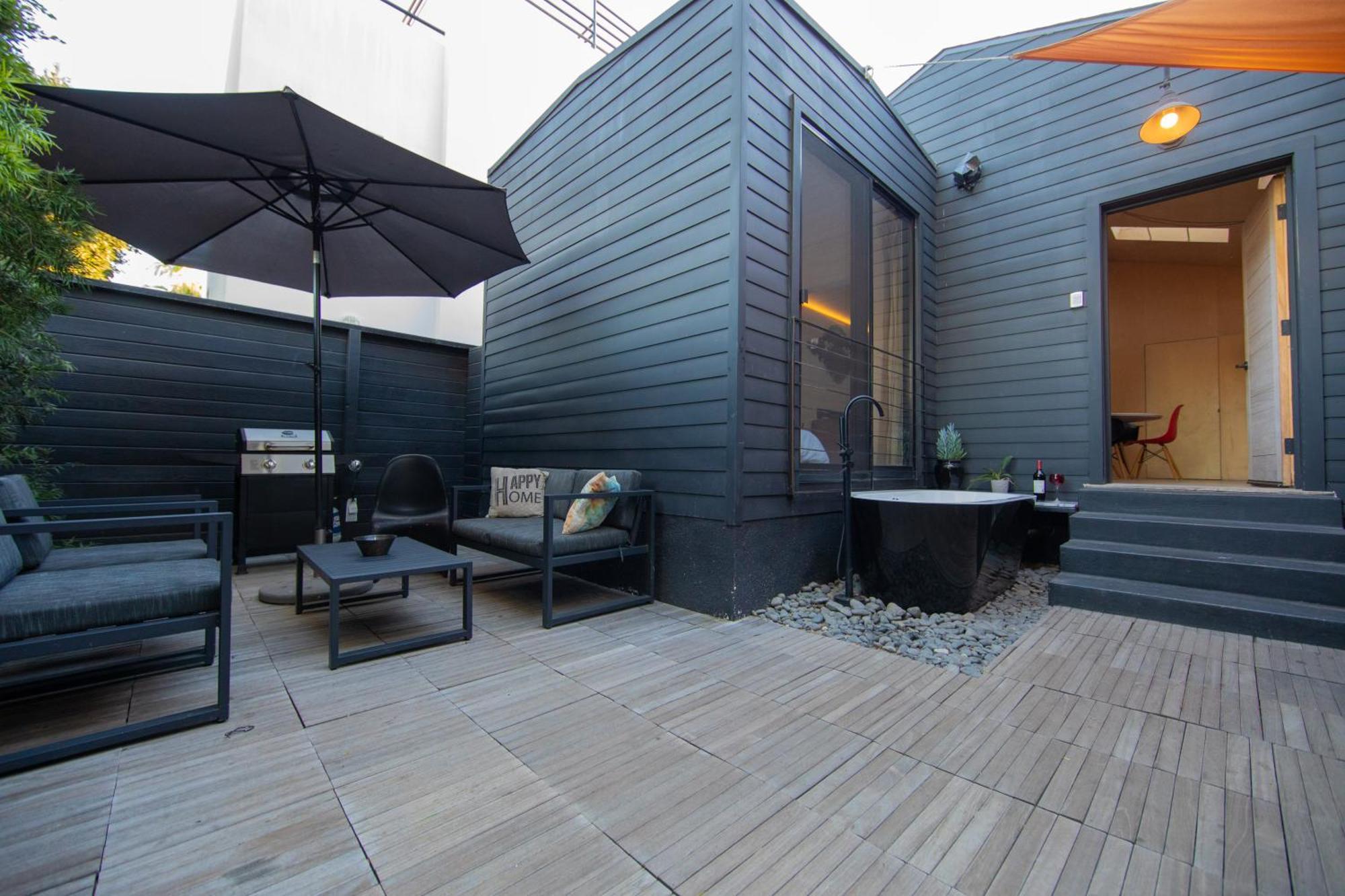Venice By Artspace Locations * Los Angeles